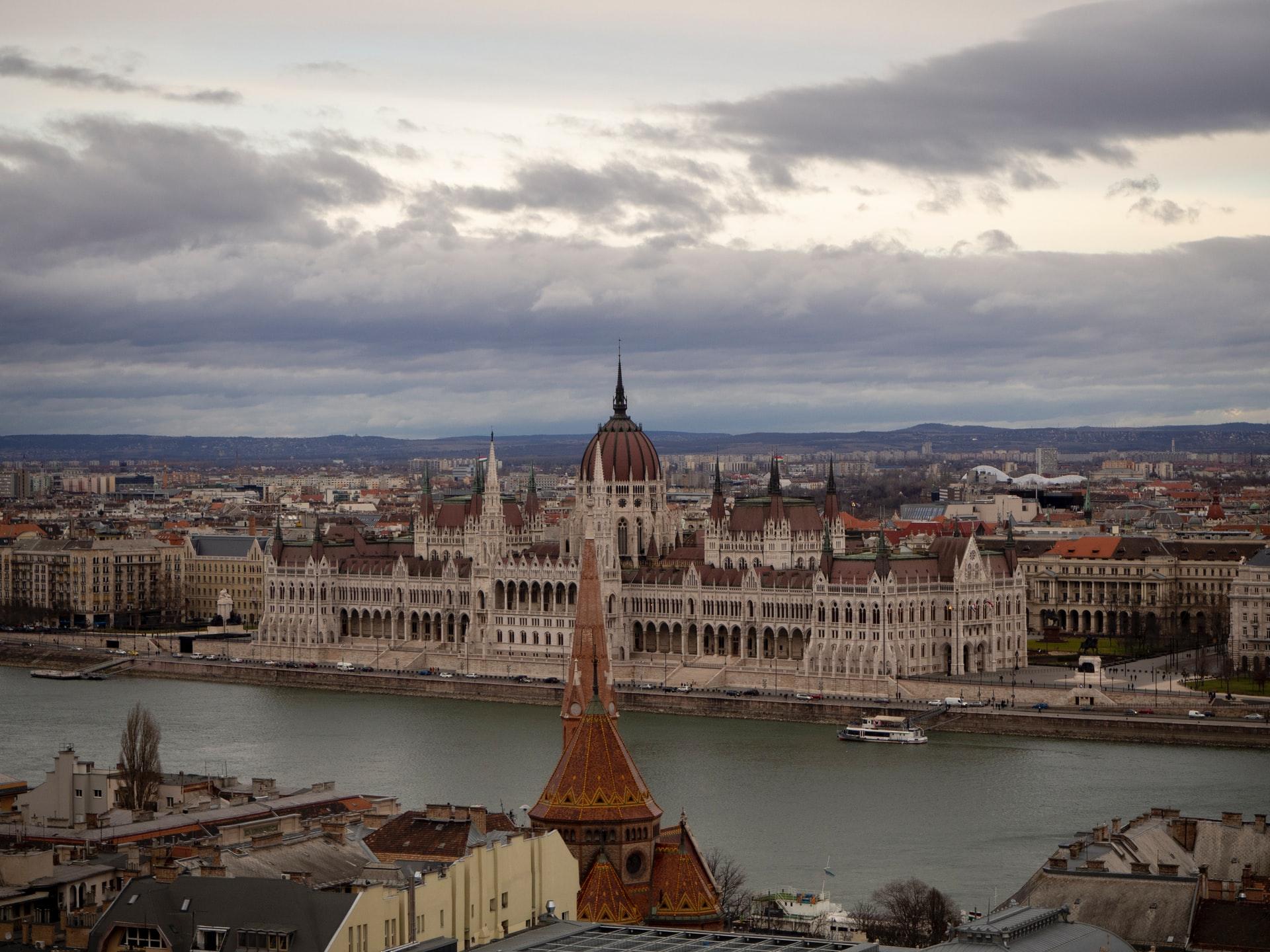 Find The Best Places To Visit in Budapest: History, Culture, Architecture and Much More 15 Budapest, Hungarian Parliament Building, Kossuth Lajos tér,