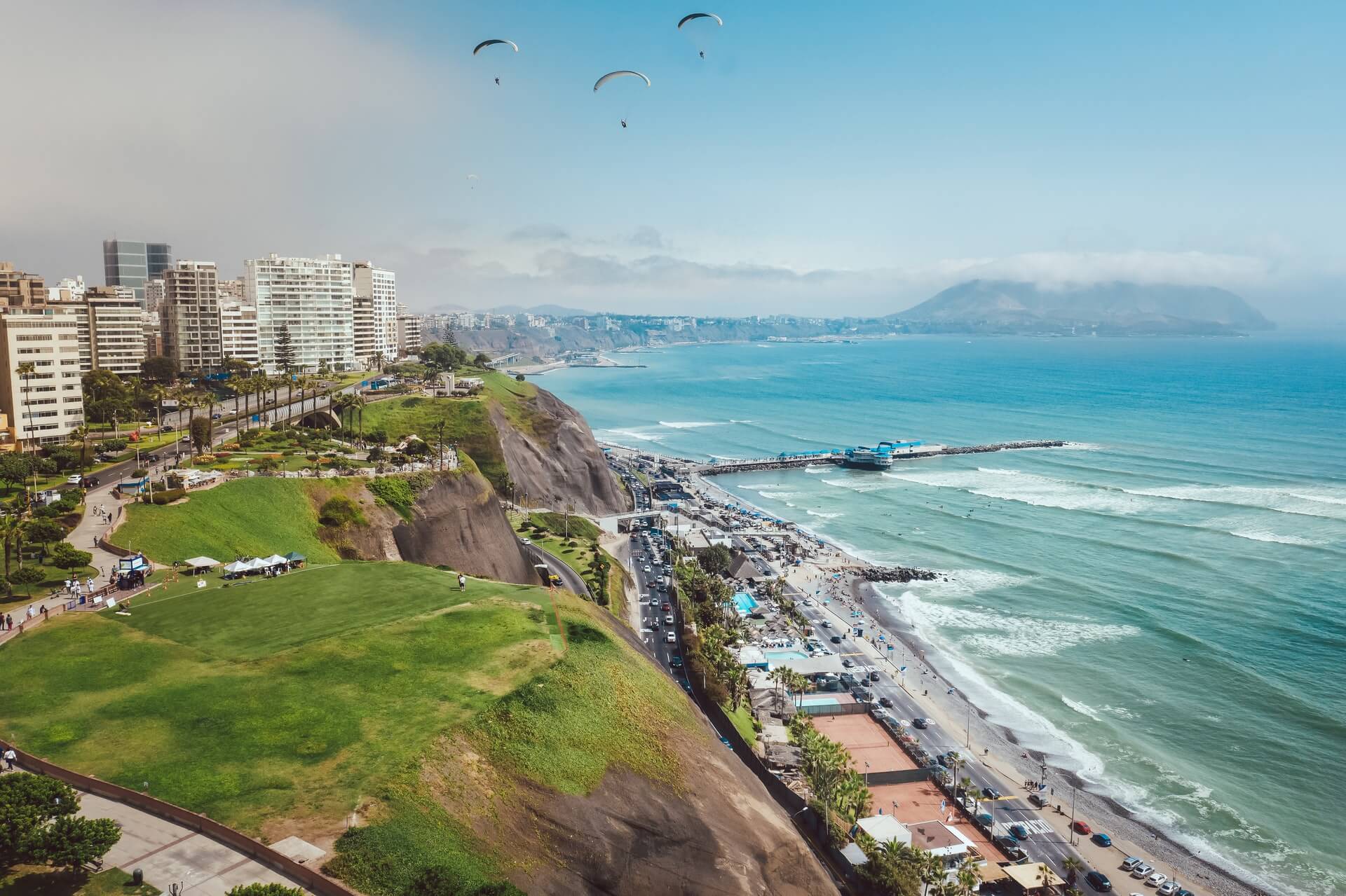 Why you should travel to Lima? A Deserted, Surf-Loving Capital of Peru 11 Miraflores - Lima, Perú