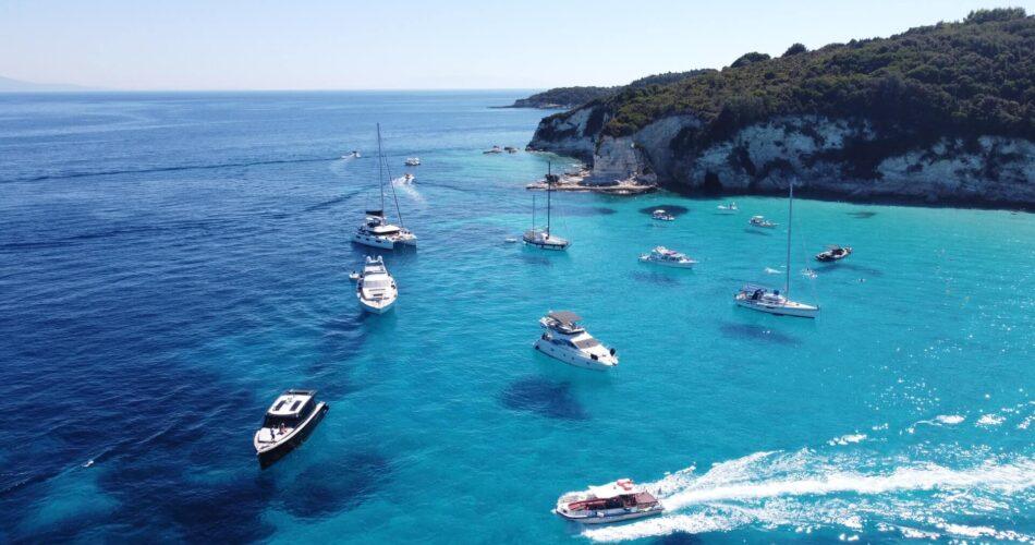 best time to travel to greece 2