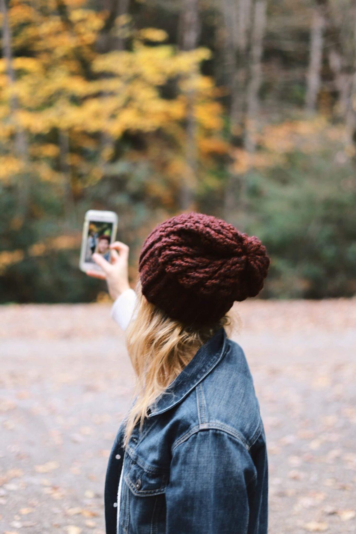 The Ultimate Guide : How To Travel Alone And Love It 12 selfie image